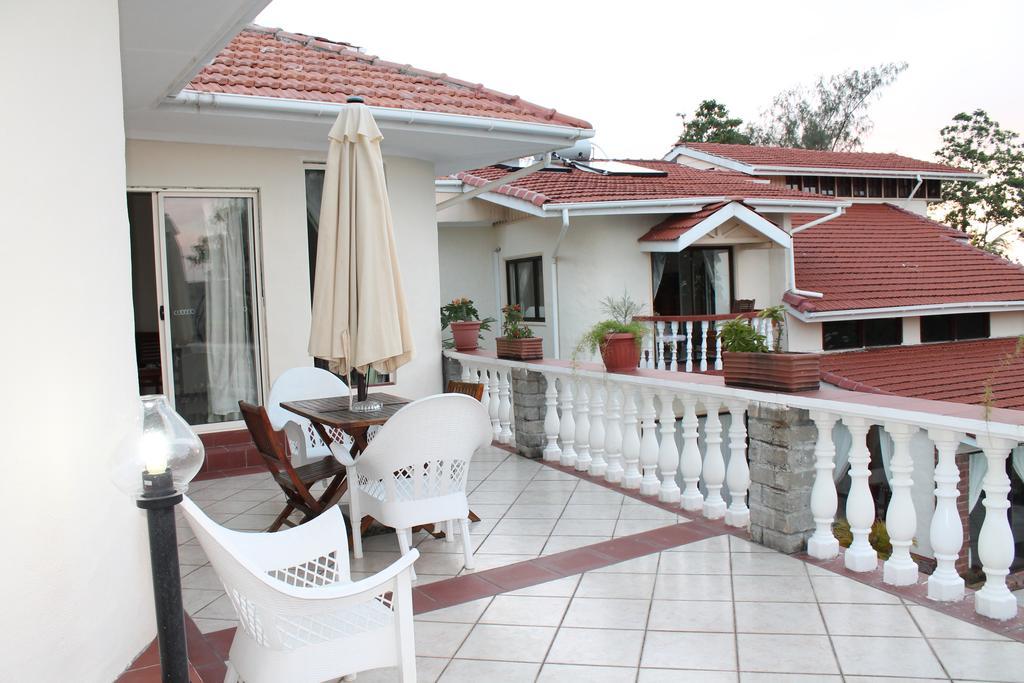 Carana Hilltop Villa Glacis  Eksteriør bilde